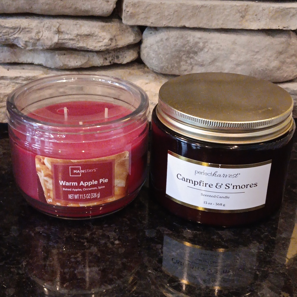 Mainstays Warm Apple Pie Candle/Smore's Candle